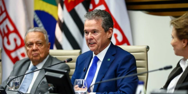 Ministro discute crédito rural e Plano Safra com setor