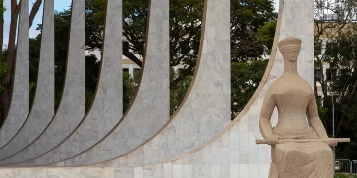 STF valida lei que garante igualdade salarial entre homens e mulheres