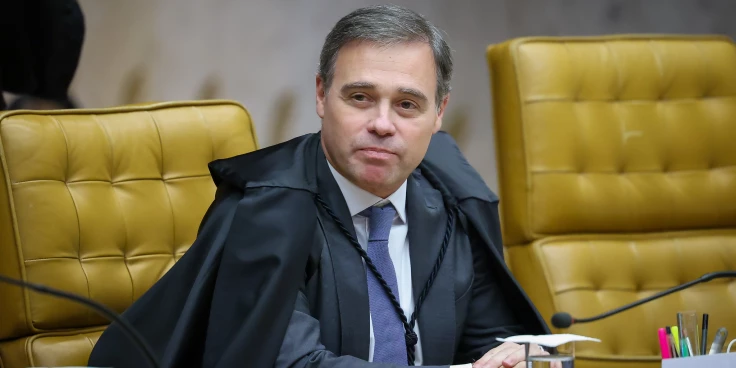 Mendonça cita risco às investigações com dados de celular de Vorcaro