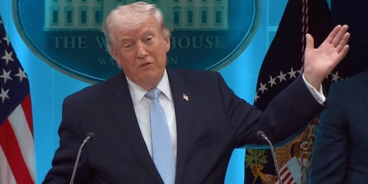 Donald Trump diz acompanhar de perto eleição brasileira e não declara apoio